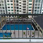 Pool View 3-Bedroom Cozy Apartment In Meru, Ipoh
