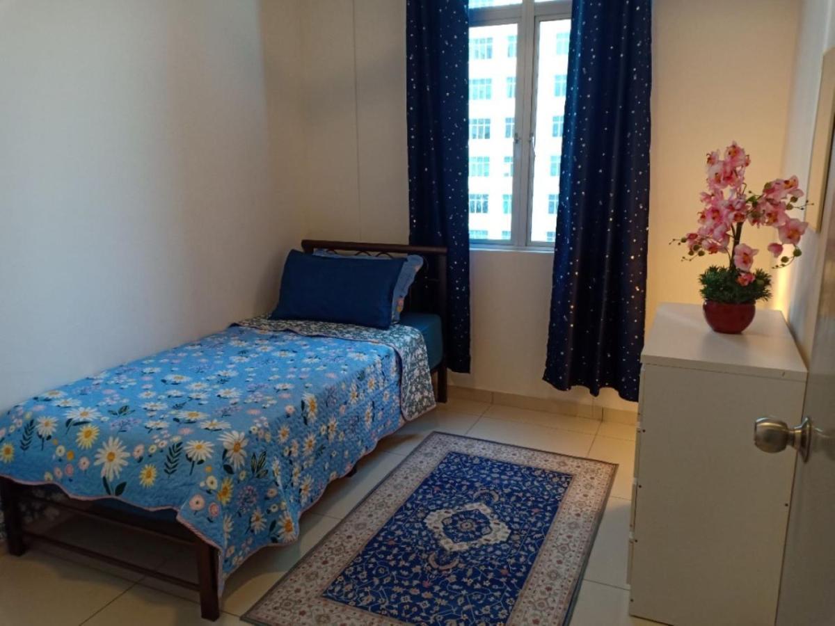 Pangsapuri Pool View 3-bedroom Cozy In Meru, *