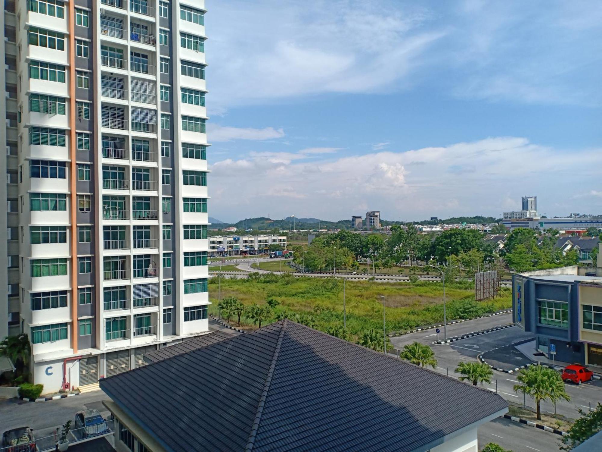 Pangsapuri Pool View 3-bedroom Cozy In Meru, Ipoh